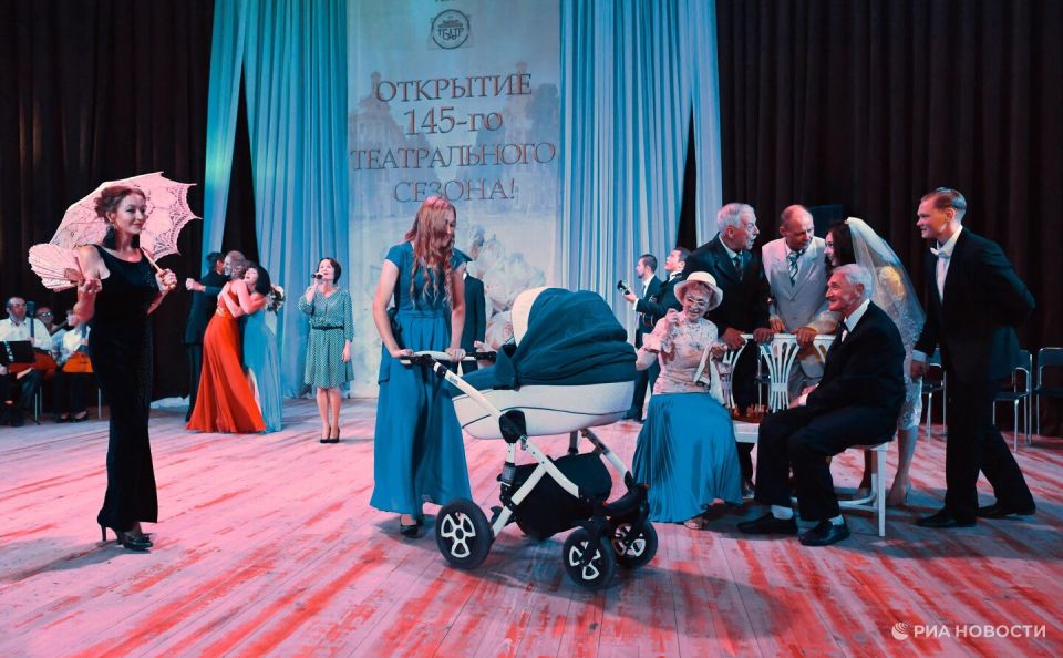 Восстановленный драмтеатр в Мариуполе открыл продажу билетов