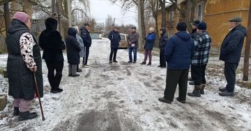 Наталья Бегуненко: По поручению Главы ДНР Дениса Пушилина в Петровском районе продолжаются встречи с населением