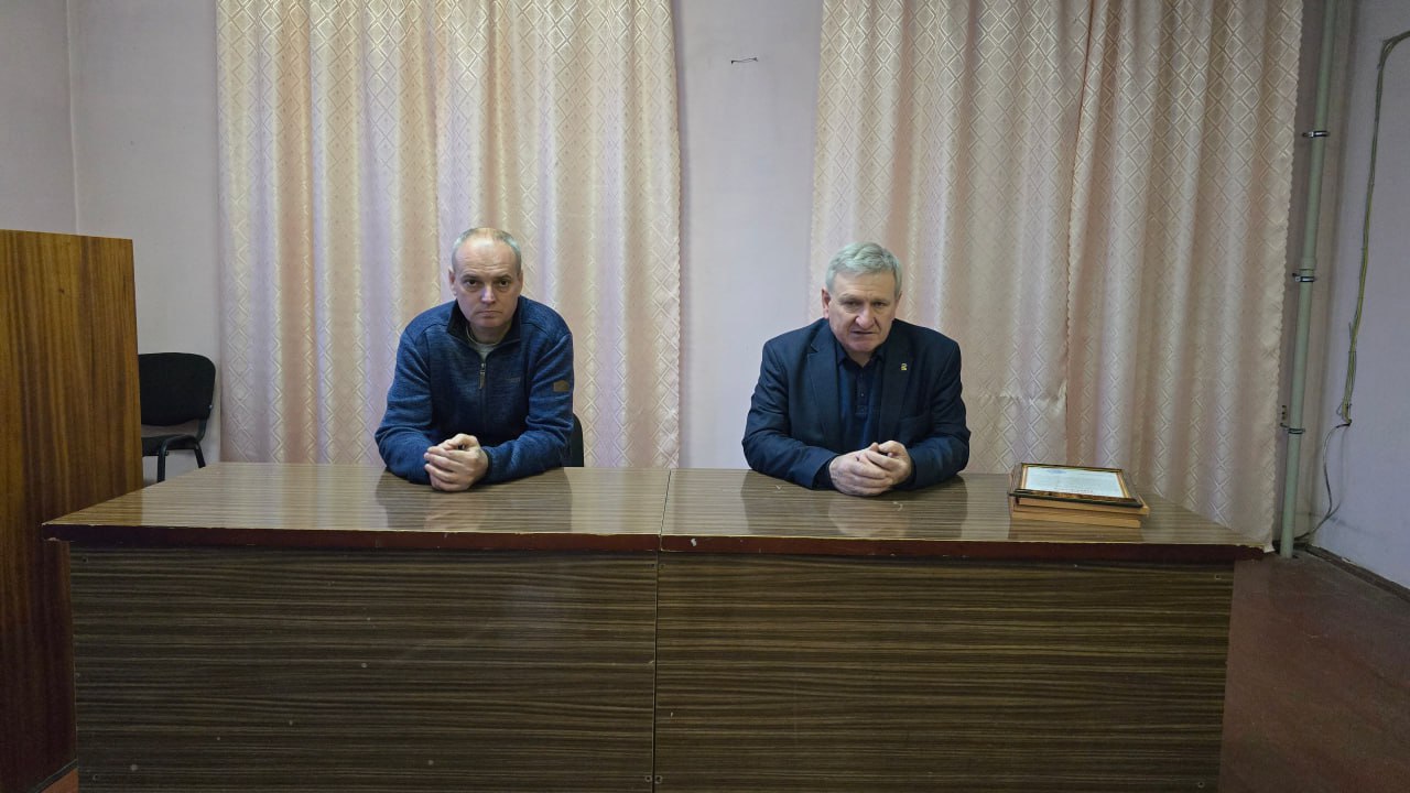 Николай Михайлов: В преддверии Дня энергетика провел встречи с трудовыми коллективами Старобешевского РЭС ПО "Кировские ЭС" Донецкэнерго" филиала АО "Юго-западная ЭСК" и Западного отделения ОП "Энергосбыт Донецк" ООО...