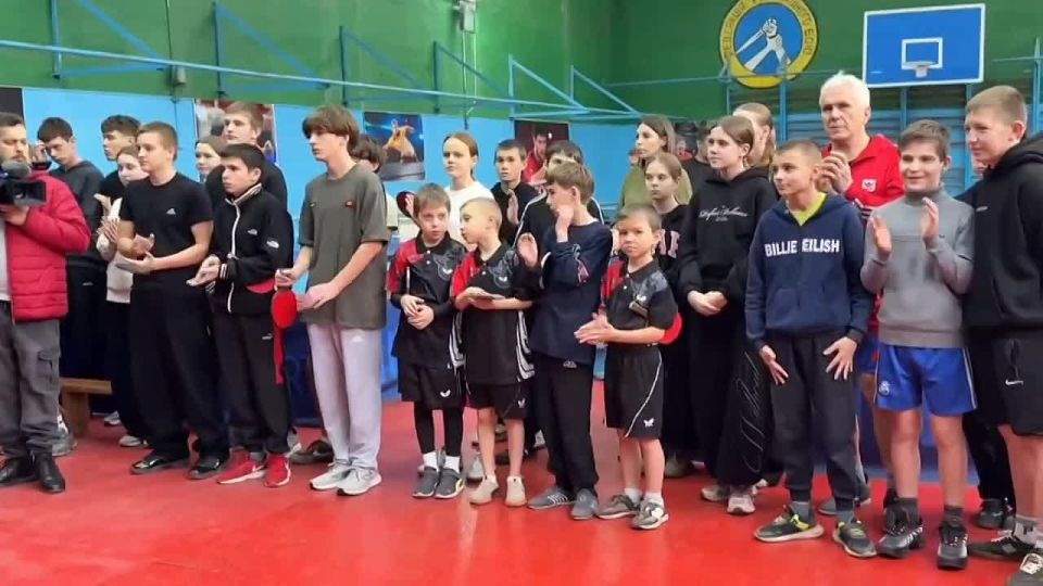 Евгений Ширшов: 19 декабря в Торезе состоялся Открытый турнир по настольному теннису, организованный для учащихся общеобразовательных школ и приуроченный ко Дню святого Николая