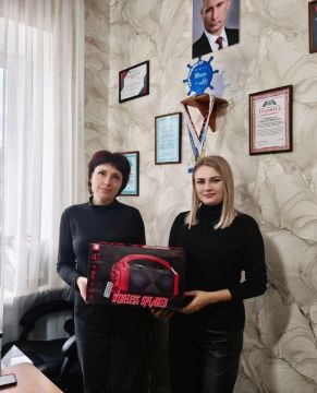 Поздравление с наступающим Новым годом от Союза женщин России города Тореза