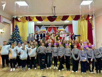 Новогоднее чудо. В преддверии Нового Года в Гимназии им. Г.Т. Берегового прошла постановка сказки по мотивам легендарных «Бременских Музыкантов»