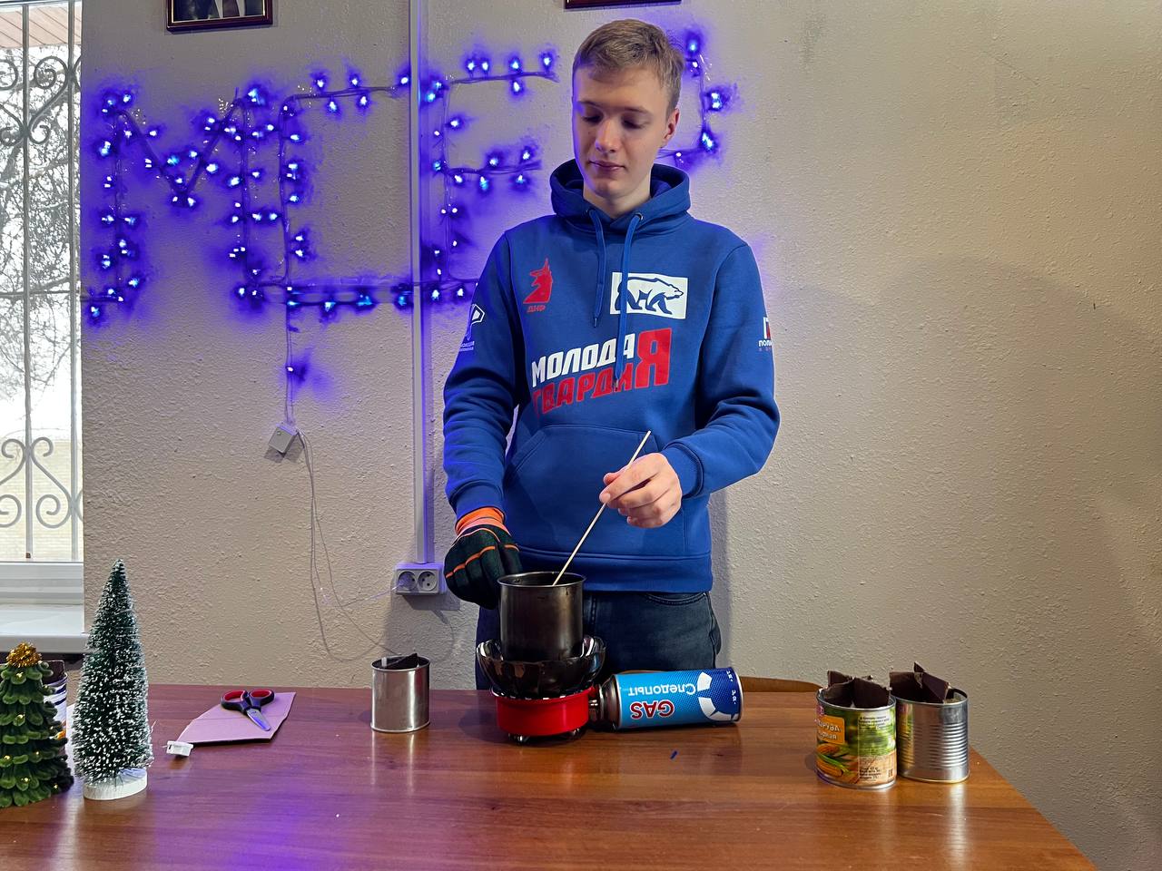 28 декабря в рамках партийного проекта «Старший брат» партии Единая Россия состоялось мероприятие «Новый год для фронтовиков», ориентированное на поддержку военнослужащих, находящихся в зоне специальной военной операции