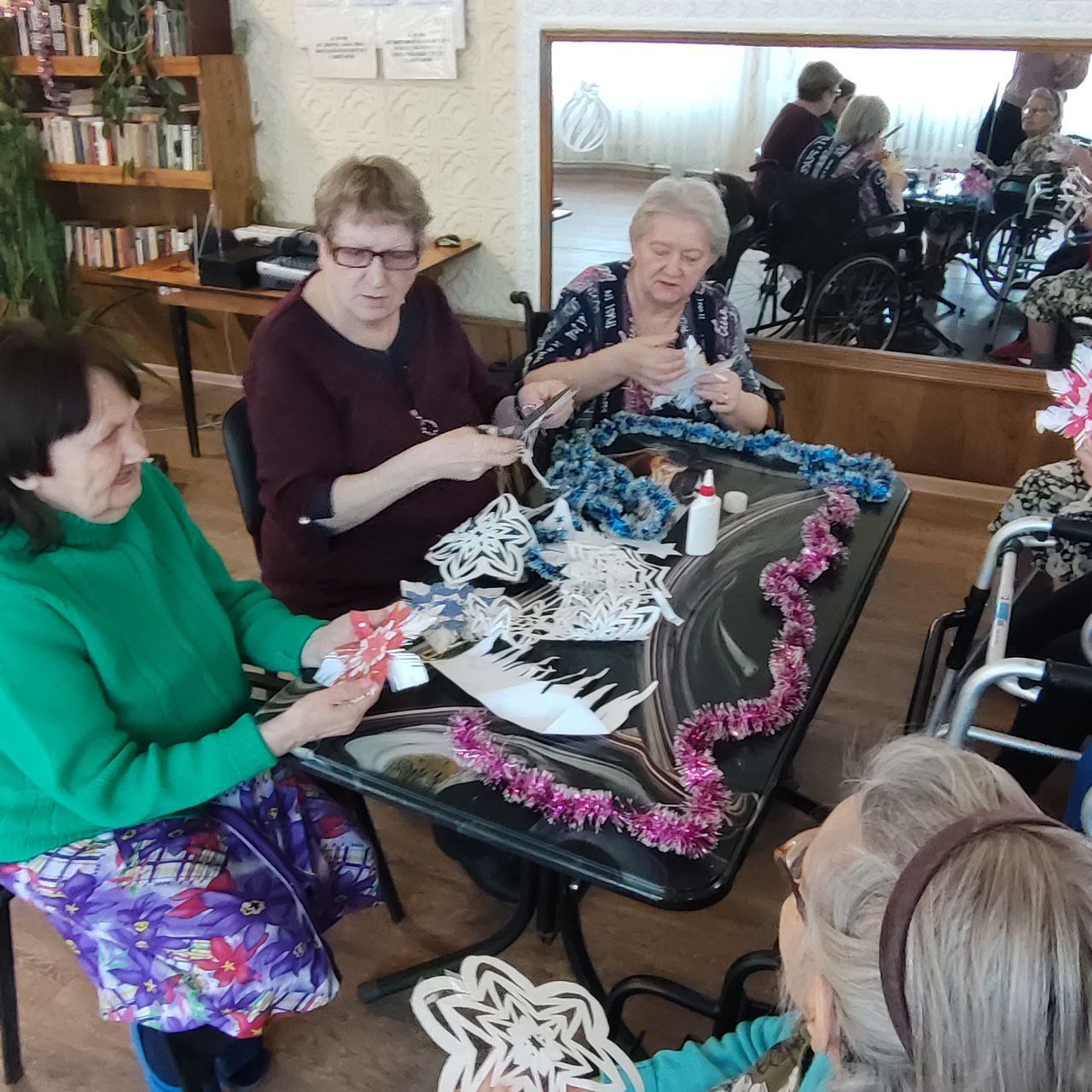 26 декабря, в преддверии самого волшебного праздника года — Нового года — в Государственном бюджетном учреждении социального обслуживания «Комплексный центр социального обслуживания населения Горняцкого района города...