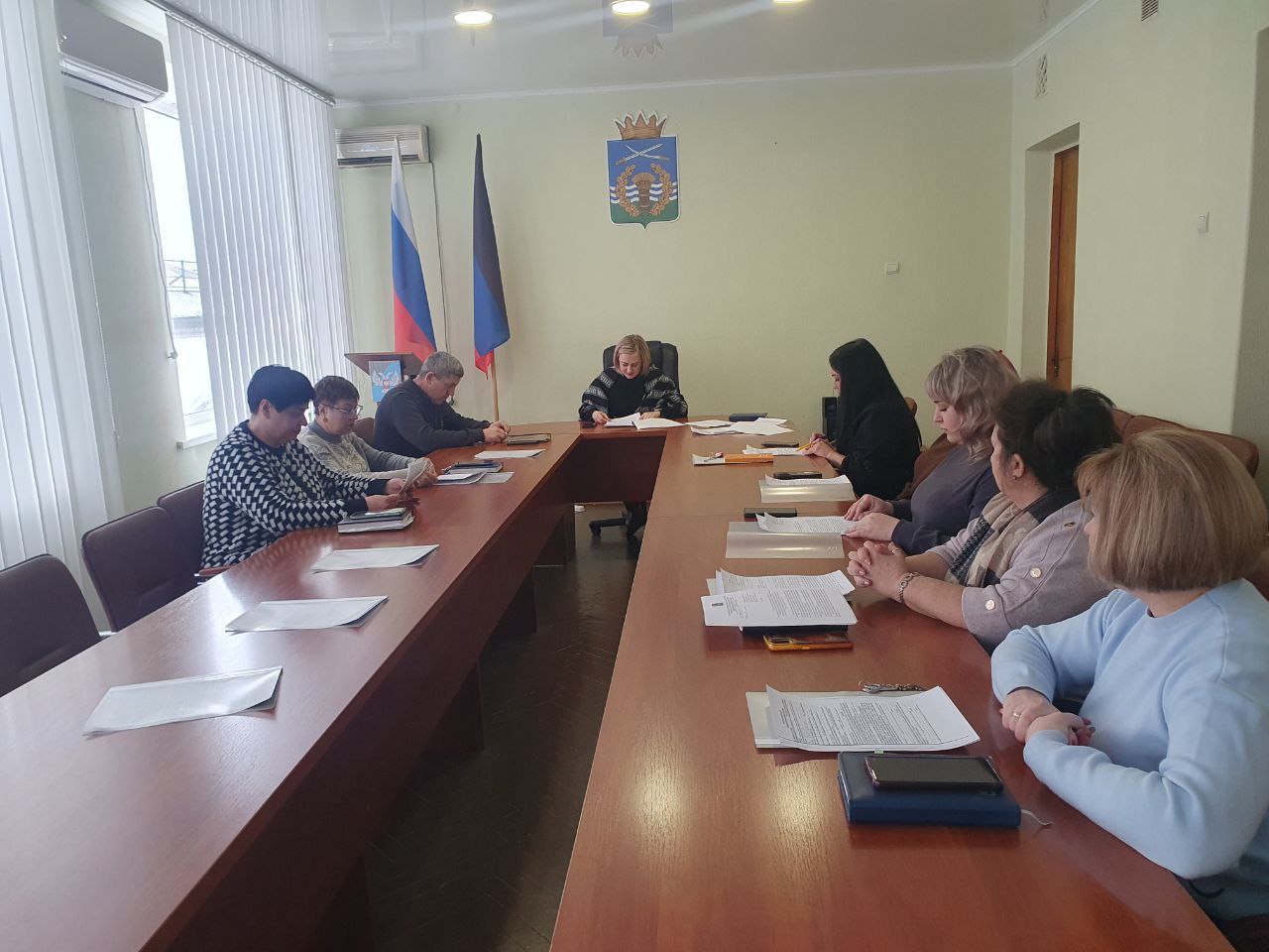 Состоялось заседание Комиссии по делам несовершеннолетних и защите их прав под председательством заместителя главы Администрации Володарского муниципального округа Полтарак Викалины Викторовны
