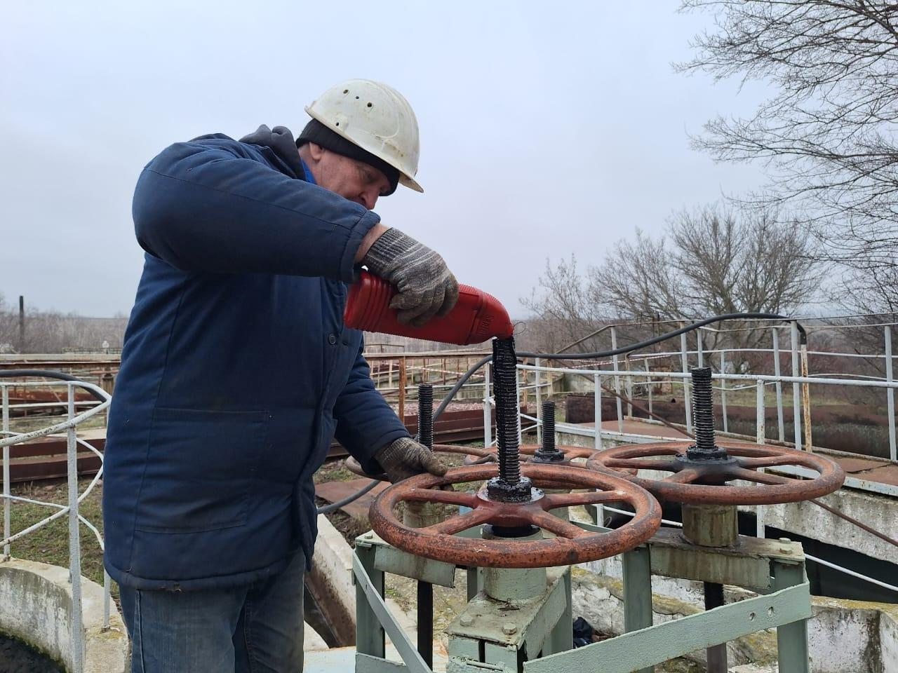 Кузбасс подвел итоги восстановления ЖКХ в Горловке за 2025 год