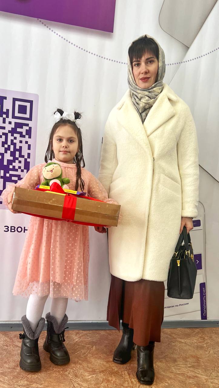 В преддверии самого волшебного праздника– Нового года, отдел физической культуры, спорта и туризма администрации городского округа Дебальцево с радостью присоединился к Всероссийской акции «Ёлка Желаний»