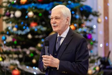 Новогоднее поздравление Посла России в Беларуси Бориса Грызлова