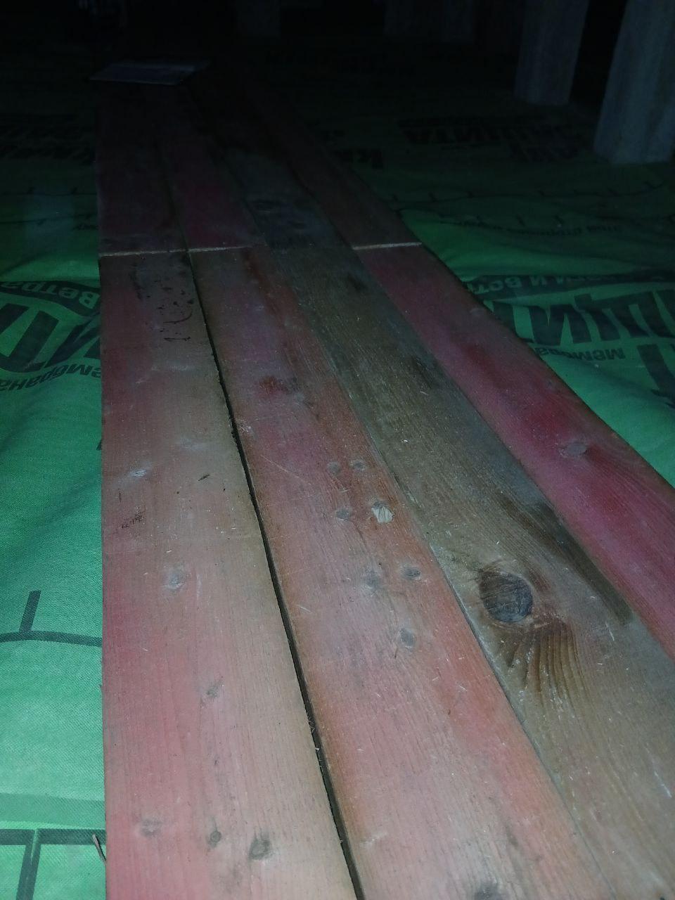 Подрядчики из Нижнего Новгорода проводят завершающие этапы работ на крыше дома в Харцызске