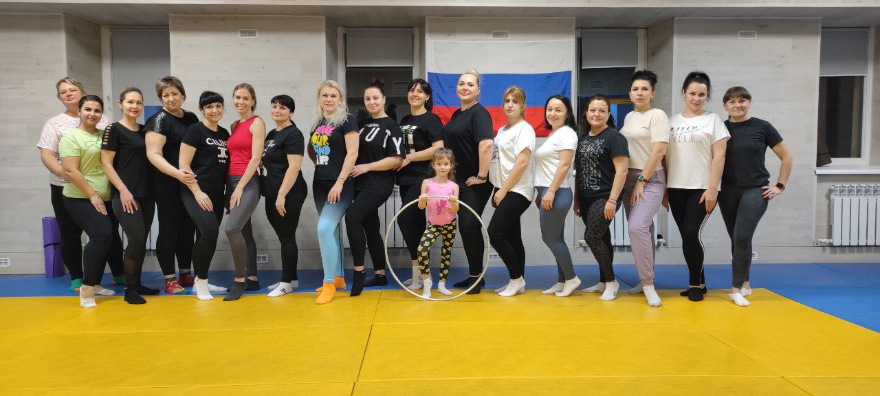 03 января прекрасные девушки и женщины нашей секции по фитнесу приняли участие в физкультурно-оздоровительном мероприятии в рамках Декады спорта и здоровья