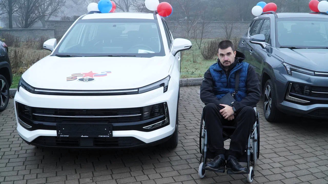 В завершение минувшего года состоялась торжественная церемония вручения ключей, на которой еще пятеро ветеранов-защитников Донбасса обрели долгожданную свободу передвижения