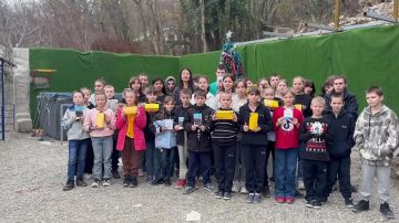 Помимо отдыха в Сочи, благодаря подписчикам МИГ России удалось подарить детям из школы-интерната в Амвросиевке очень хорошие подарки