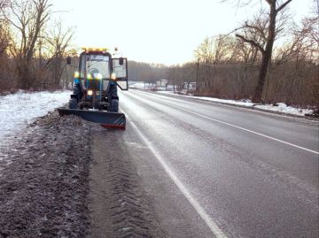 Доброго утра пятницы!. Сегодня в Республике облачно, днём небольшие осадки в виде снега, мокрого снега и дождя, на дорогах местами гололедица