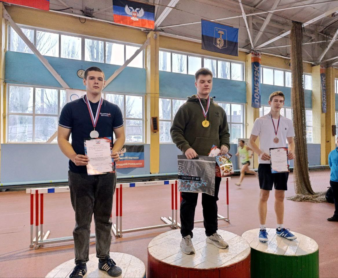 8 января 2026 года в Донецке собрались сильнейшие спортсмены из Енакиево, Горловки, Тореза, Харцызска, Дебальцево, Докучаевска, Макеевки, Мариуполя, Донецка и Тельмановского района на открытый Чемпионат и Первенство ДНР по...