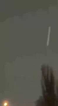 Появляются всё новые кадры момента террористического удара украинского БПЛА по жилому многоквартирному дому в Воронеже