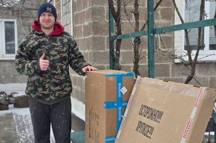 Ямал обустроил рабочее место для талантливого музыканта из Волновахи