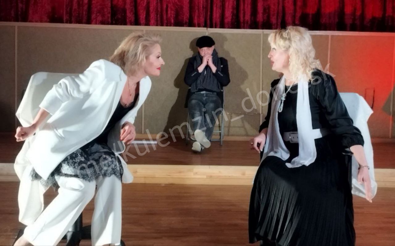 Аншлаг в Донецком городском молодёжном центре!