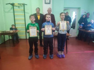 10 января в ШШК «Интеллект» состоялся Рождественский турнир по шахматам среди школьников 2013 г.р. и моложе