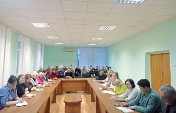 Василий Овчаров: Сегодня, 12 января 2026 года, состоялось аппаратное совещание с начальниками структурных подразделений Администрации Новоазовского муниципального округа, территориальных подразделений министерств и ведомств...