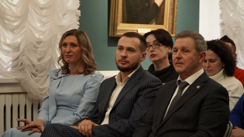 Михаил Желтяков: Вместе с заместителем Председателя Правительства ДНР Кириллом Макаровым принял участие в торжественном открытии Донецкого республиканского художественного музея после завершения капитального ремонта и...