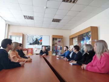 �������, 14 ������, � ������ ��������� ����� ���������� ������ ��������, ������ ������� ��������� ������� ������� �� ������: �.�. ��������, �. ��������, ��. �����������, 5\17