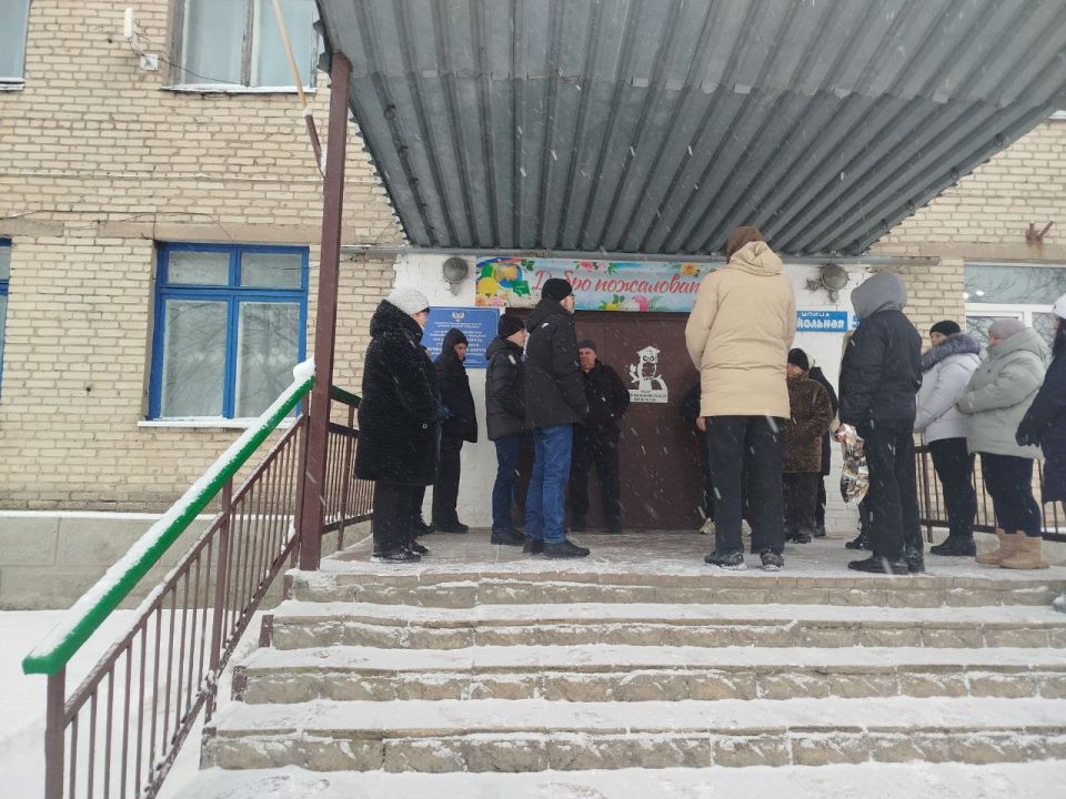 Заместитель главы Администрации Старобешевского муниципального округа Михаил Ольмезов провел сход граждан в селе Осыково