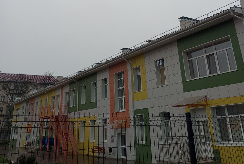 Восстановлен детский сад №102 на улице Сеченова в г. Мариуполе