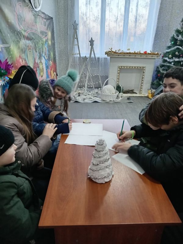 В Старобешевском округе прошла познавательно-игровая программа в честь Старого Нового года