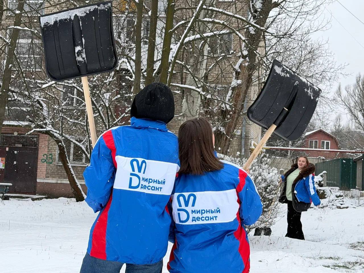 Денис Шимановский: 7 молодежных организаций сегодня оперативно включились в работу по устранению последствий снегопада