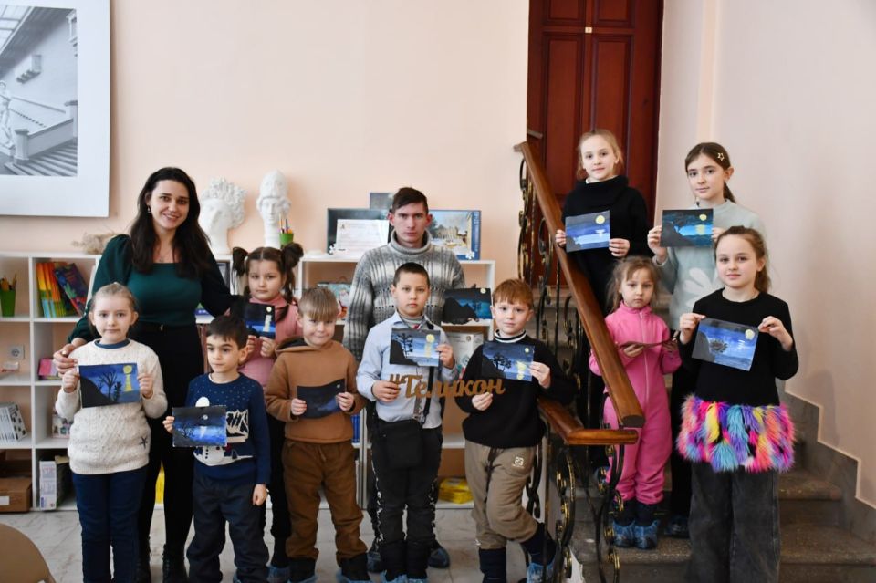 Поймать свет, как Куинджи: мастер-класс в музее для подопечных фонда «Защитники Отечества»