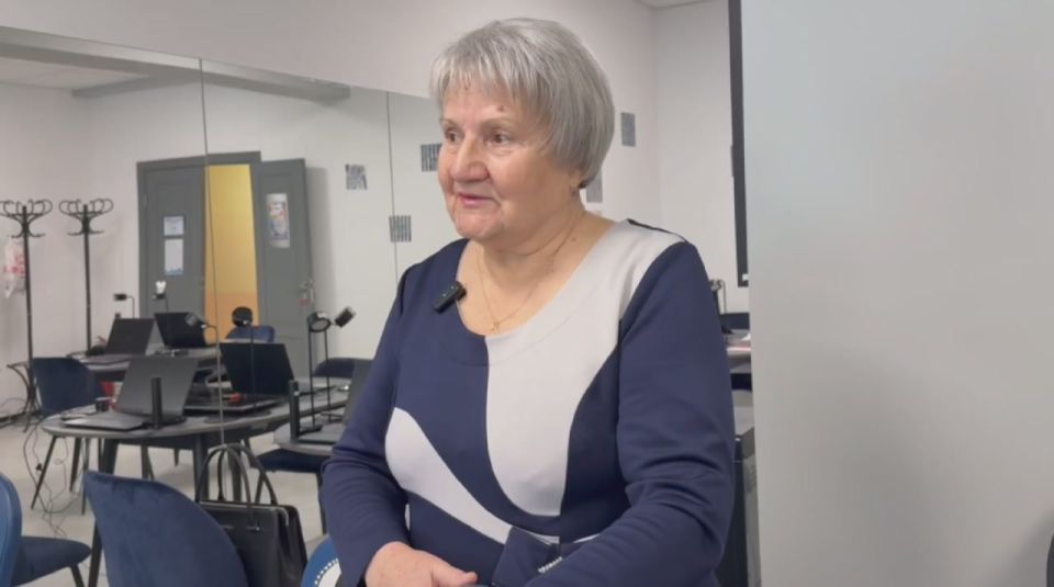 В День артиста активисты Волновахского штаба МР и МГЕР ДНР встретились с ветеранами сцены