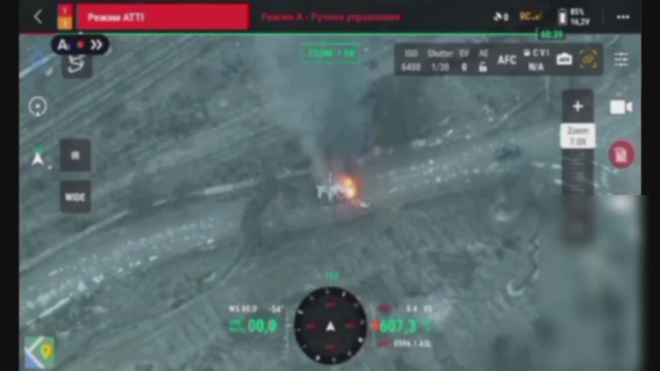 Уничтожение БТР-4Е ВСУ ударами FPV-дронов 37-го МСП в Красном Лимане, ДНР