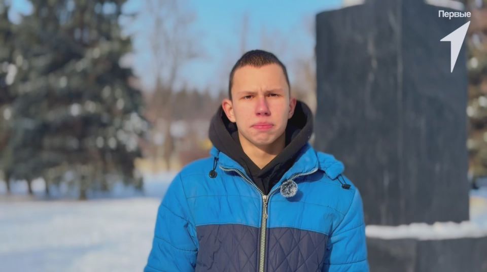 В честь Дня Артиста. Ребята сняли видеоролик о памятнике Владимиру Маяковскому и рассказали о его истории В своей работе они показали, что этот памятник — не просто архитектурный объект, а важная часть культурного наследия...