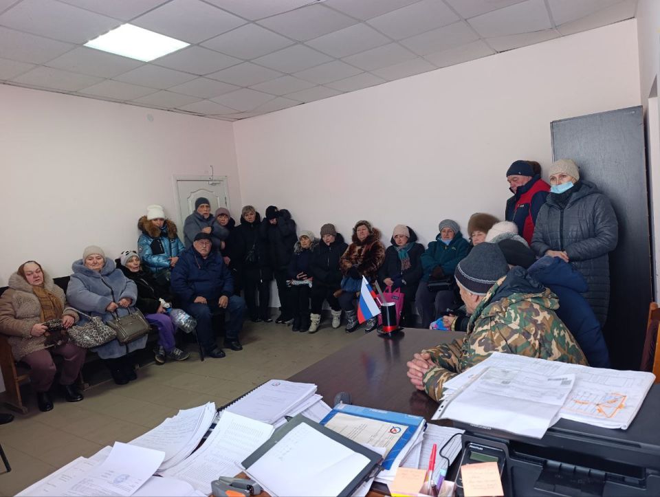 Заведующий Бердянским территориальным сектором Снежана Горайчук провела рабочую встречу с активными жителями села Бердянское