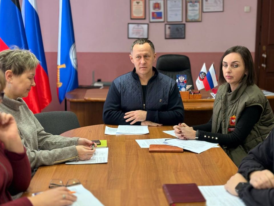 Александр Пеняев: Провел первое заседание межведомственной комиссии по содействию в решении вопросов ветеранов боевых действий и членов их семей, в котором приняли участие представители Филиала Государственного фонда...