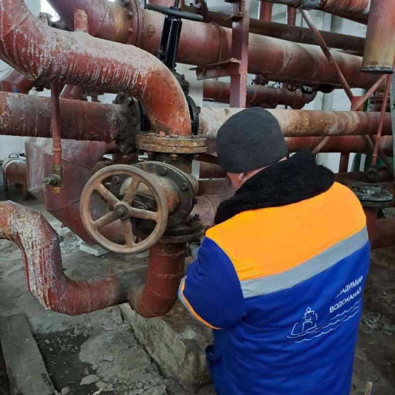 Бригада из Владимирской области работает в Кировском