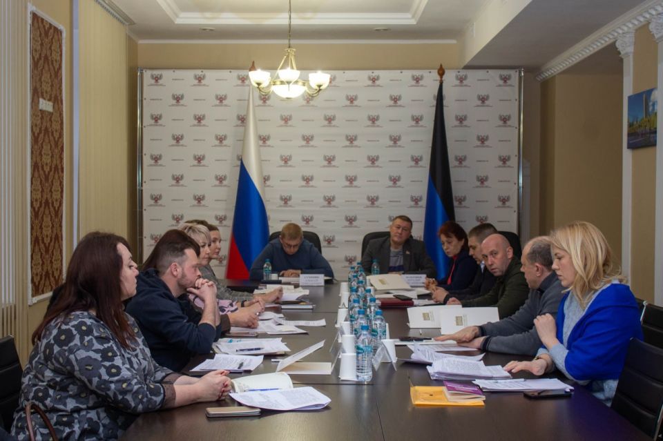 До 25 кв.м на человека: в ДНР предлагают ввести единый нормативный предел площади компенсационного жилья