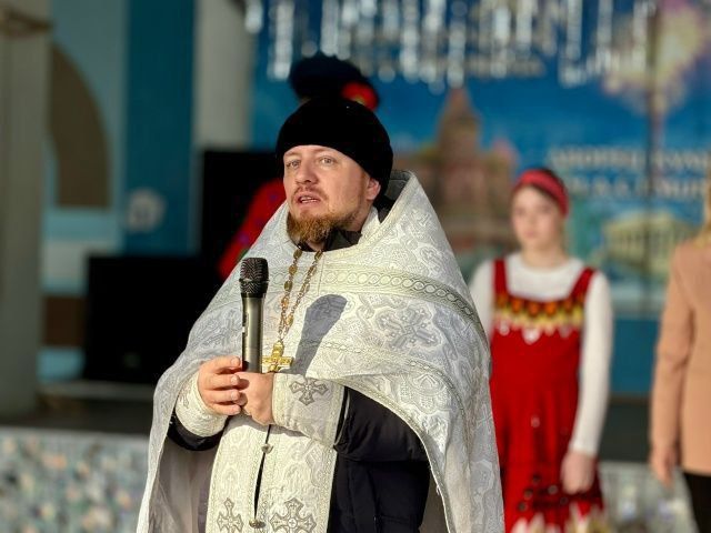 Божьей благодати всем!. Светлое и значимое мероприятие, посвященное празднику Крещения Господня, организовали активисты партийных проектов «Женское движение Единой России» и «Старшее поколение», «Дети Донбасса» в...
