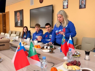 Молодёжка Горловки встретилась с главой администрации