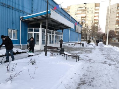 Сегодня, 22 января 2026 года, в рамках проекта «Городская среда», реализуемого Единой Россией , жители Кировского района приняли участие в традиционной экологической акции «Чистый четверг»