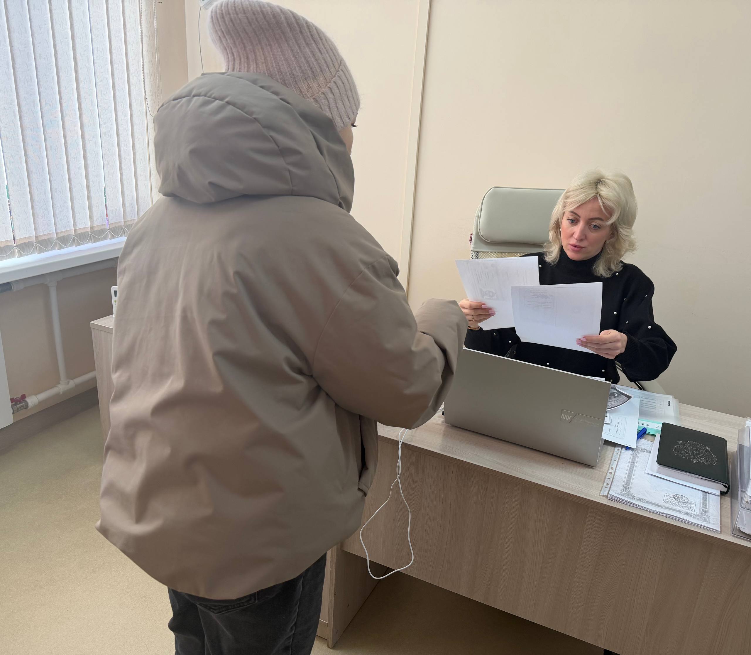 22 января 2026 года депутаты Ясиноватского муниципального совета Донецкой Народной Республики от фракции «Единая Россия» Наталья Филиппова и Николай Коляденко