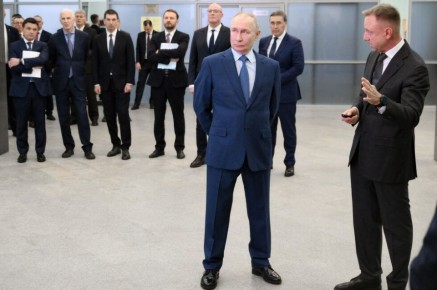 Важнее атомной бомбы и потепления: студенты МФТИ представили Путину свои проекты