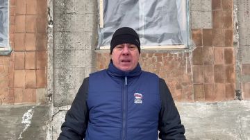 Константин Кузьмин: Сегодня с коллегами-однопартийцами работаем в Дебальцево