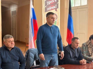 Александр Пеняев: Очередной сход в Пантелеймоновке провели вместе с министром здравоохранения ДНР Константином Масниковым