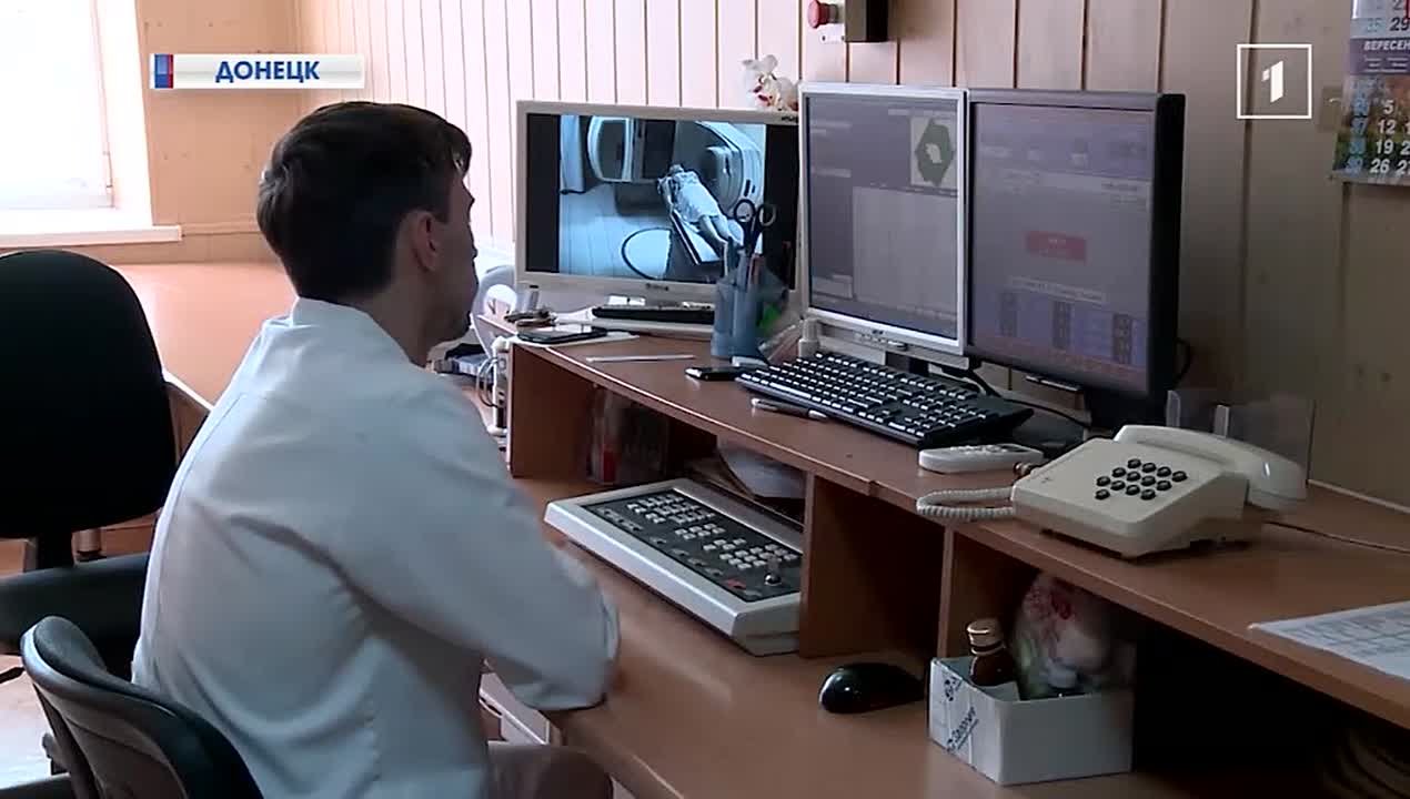 Его стихия — спасение жизни детей: как студент-медик Максим Берлов совмещает учёбу и работу в РДКБ?