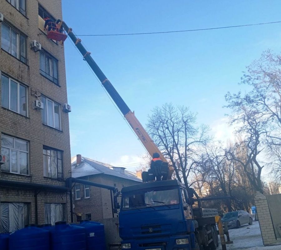 Сергей Желновач: Перевальский муниципальный округ ЛНР оказал неоценимую помощь в ликвидации последствий чрезвычайной ситуации в нашем городе