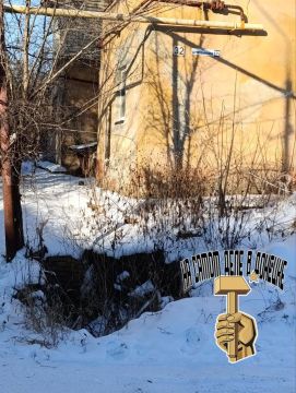 #нампишут. Уважаемая администрация Калининского района! Просим Вас обратить внимание на многочисленные заявки по ремонту водопровода на ул. Дрогобычская, 32. Больше года назад была сделана врезка к соседнему дому