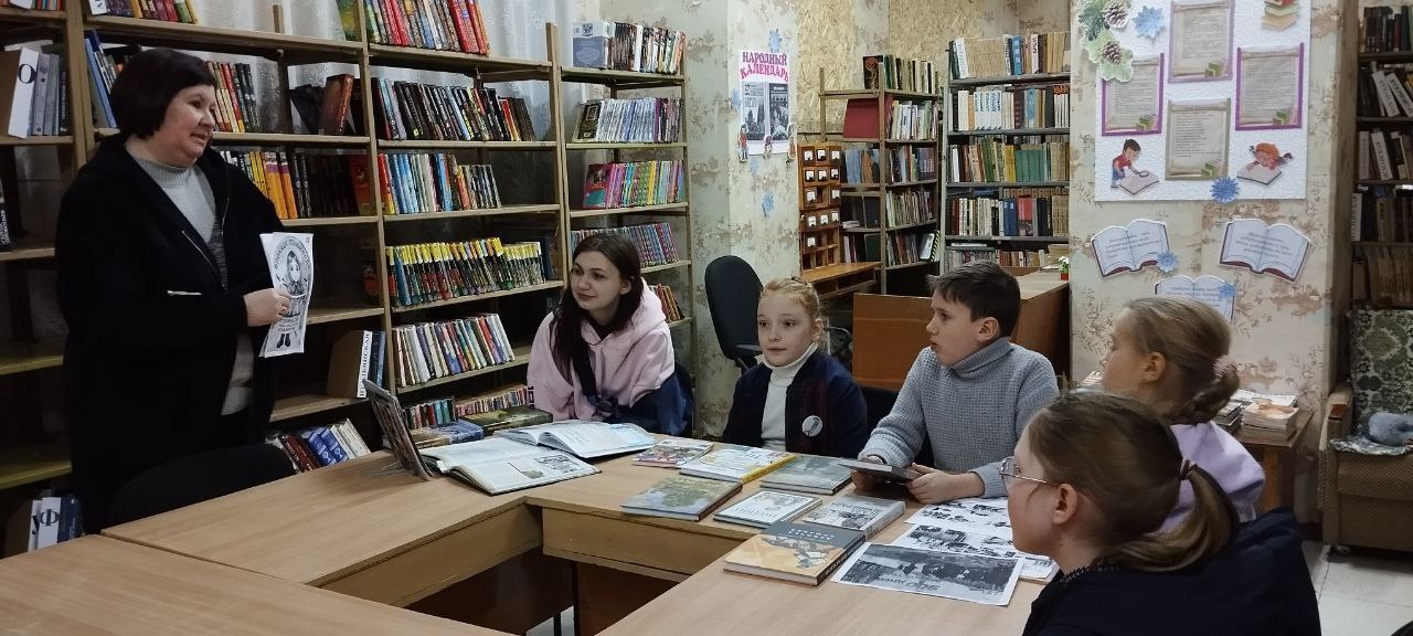 Гитлеровские войска плотным кольцом окружили город Ленинград 8 сентября 1941 года