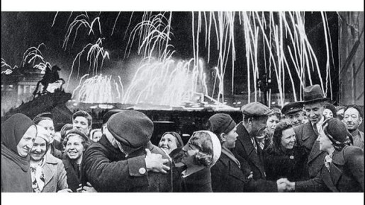 Бессмертный город над Невой