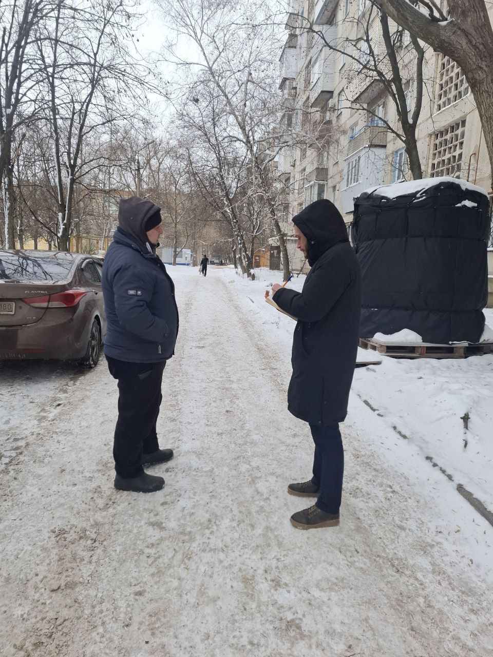 Сегодня, 27 января 2026 года, по поручению Главы Республики Дениса Пушилина, активист района Валентин Марков провел встречу с жителями по адресу: ул. Пинтера, 6